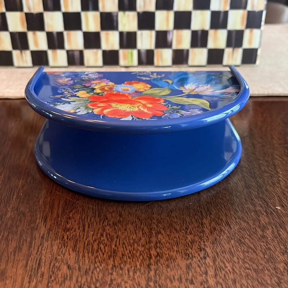 NWT Mackenzie Childs Blue Flower Market napkin holder and Courtly check napkins